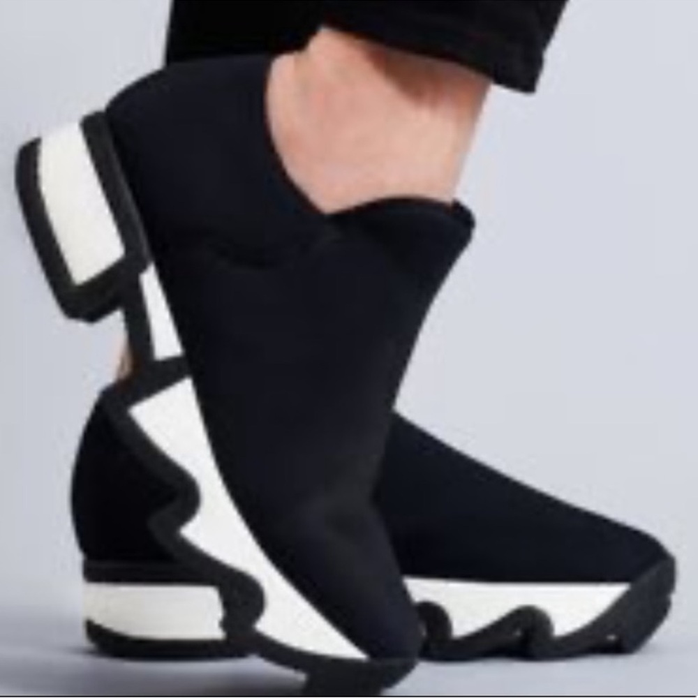 Chic Black Slip-On Sneakers